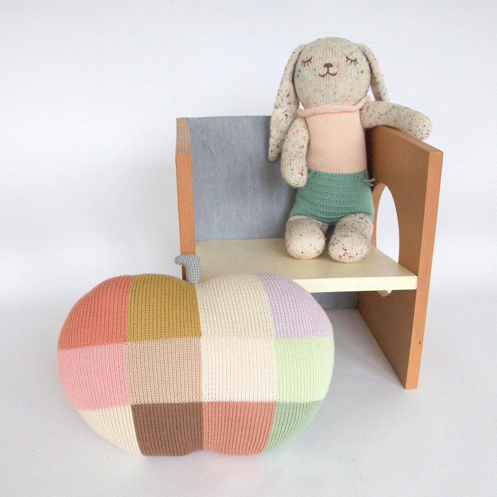 Apple Pillow Patchwork: Patchwork - Image 2