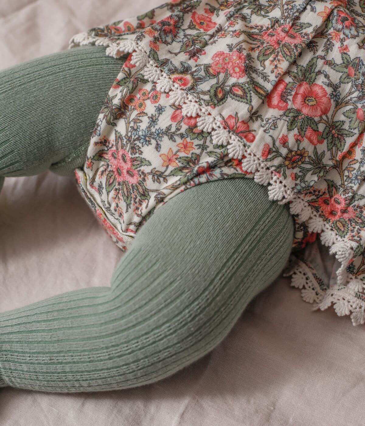 Chukata Tights - Sauge - Image 2