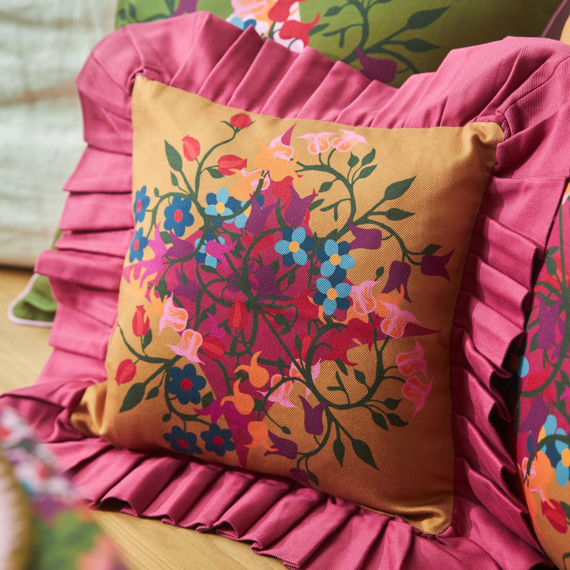 Ruffled Pillow Cover Blumen Orange - Image 2