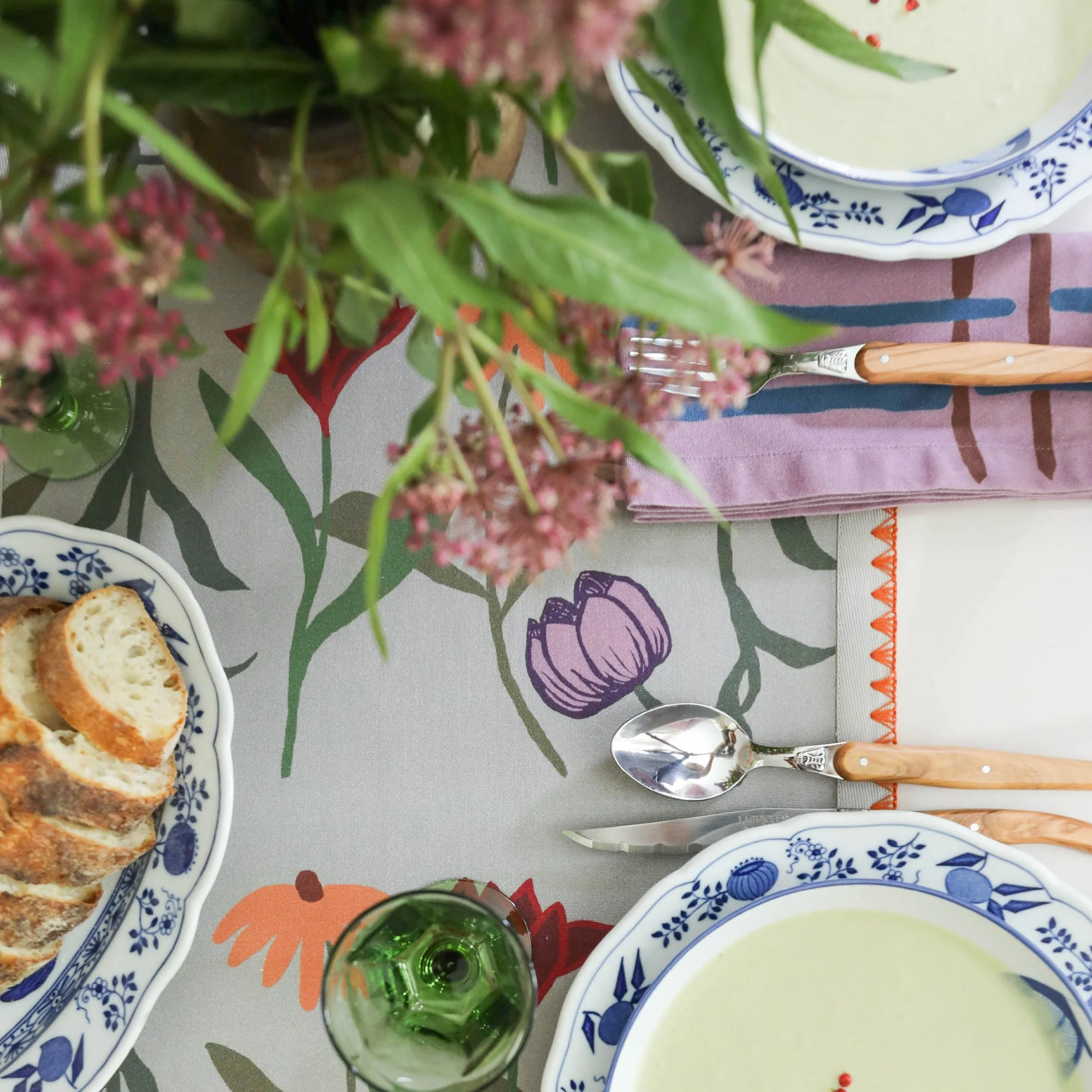 Table Runner Picnic on the Meadow - Image 3